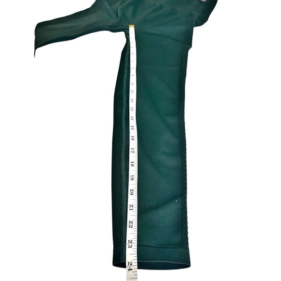 Abercrombie YPB seamlessCORE 7/8 Length Leggings Forest Edge Green Active Gym - Picture 4 of 10